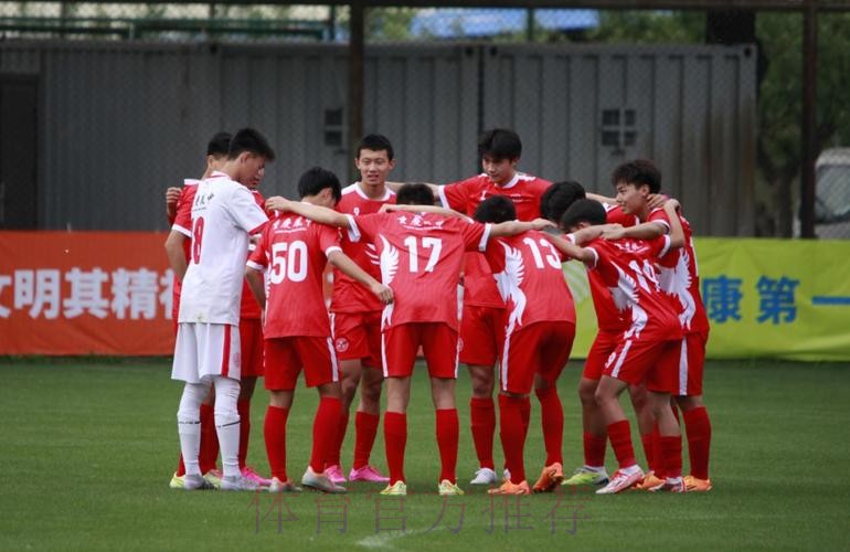 南方球队来北区攻擂 重庆凤鸣山先声夺人 南方球队来北区攻擂 重庆凤鸣山先声夺人